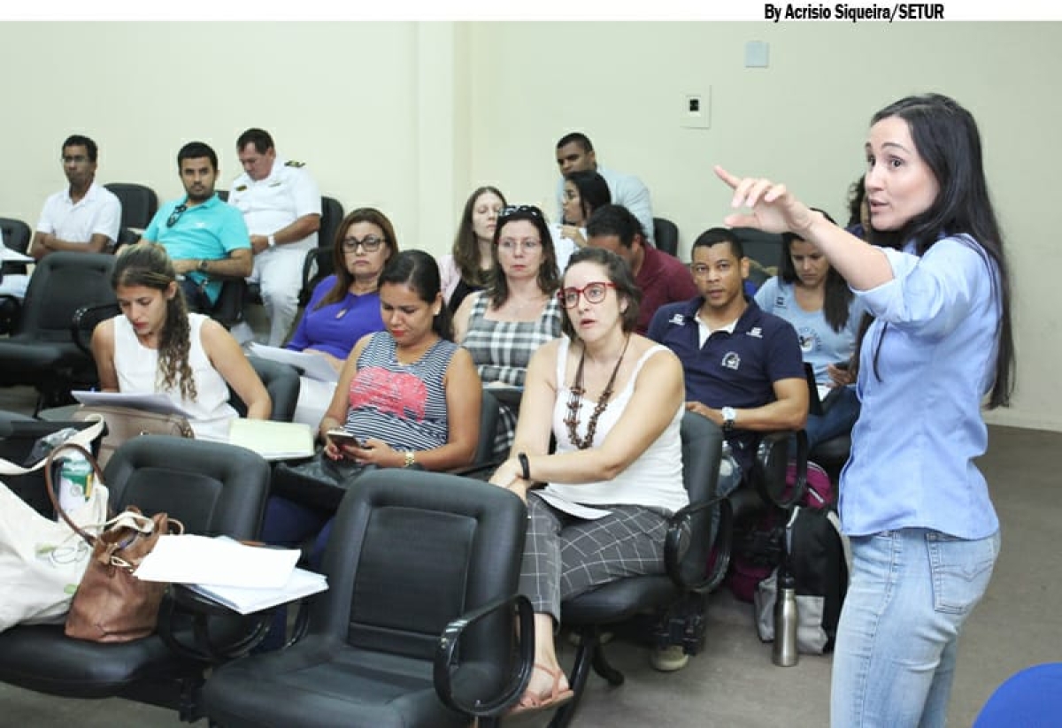 Semarh/Sergipe coordena reunião sobre a construção de instrumentos do gerenciamento costeiro (Foto: Acrísio Siqueira/ Setur/SE)