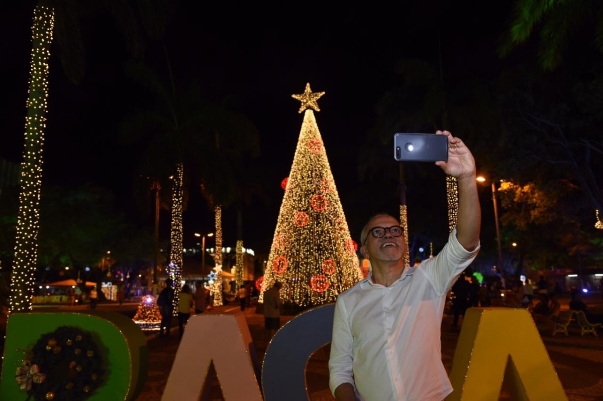 Prefeito de Aracaju abre a programação do Natal Iluminado 2018 (Foto: Ana Lícia Menezes/ PMA)