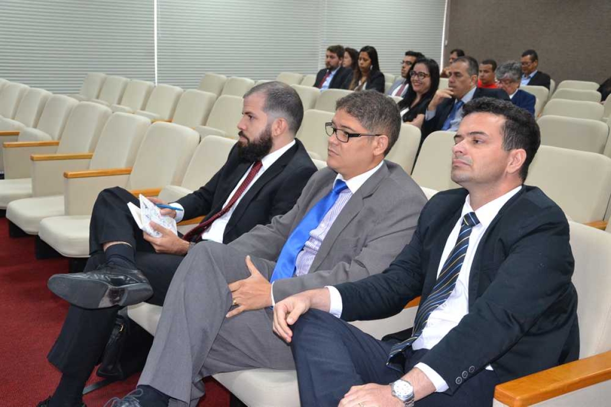 Advogados aguardam desfecho da inconstitucionalidade da lei que altera cálculo do IPTU (Foto: Portal Infonet)