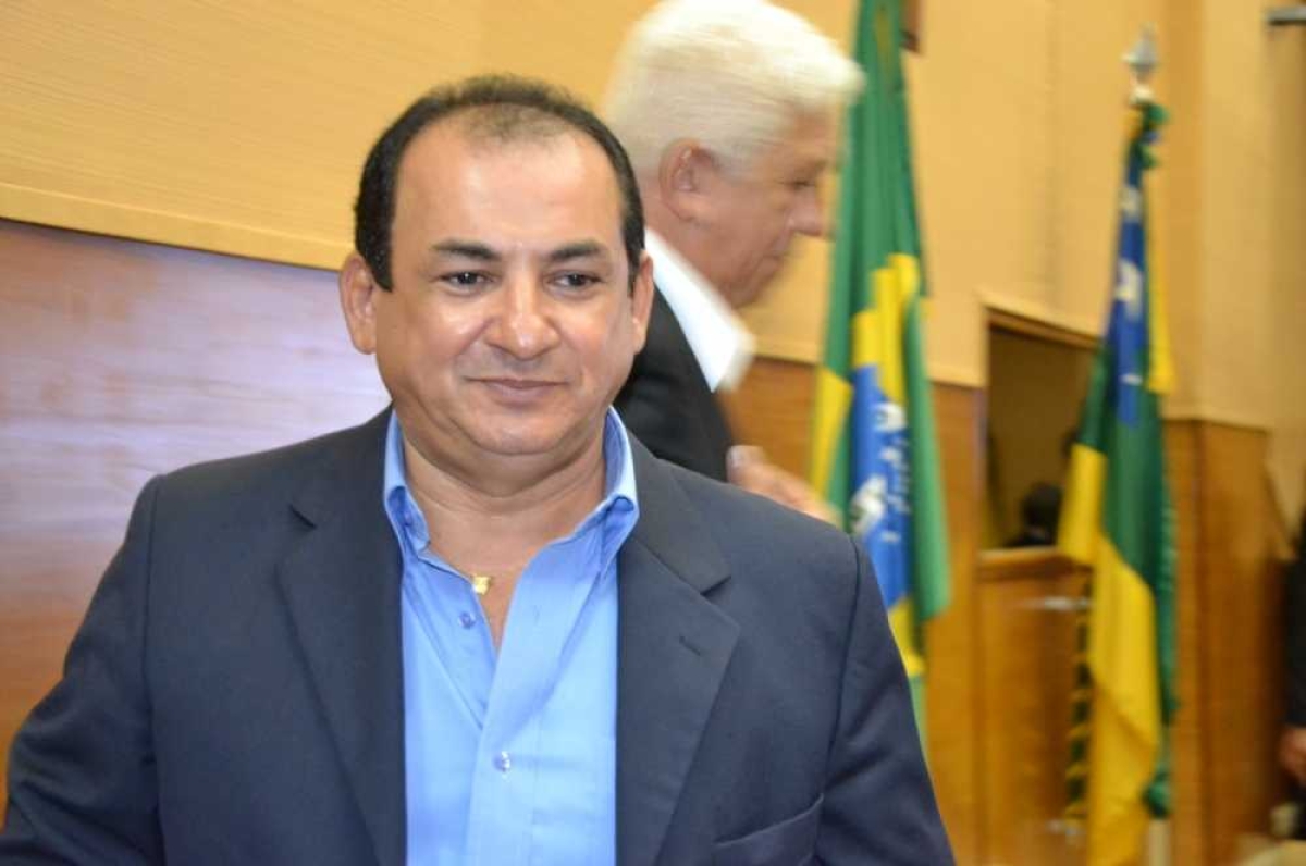 Valmir Monteiro poupa a vice de críticas, mas cancela todas as nomeações que ocorreriam neste início de ano em Lagarto (Foto: Arquivo Portal Infonet)