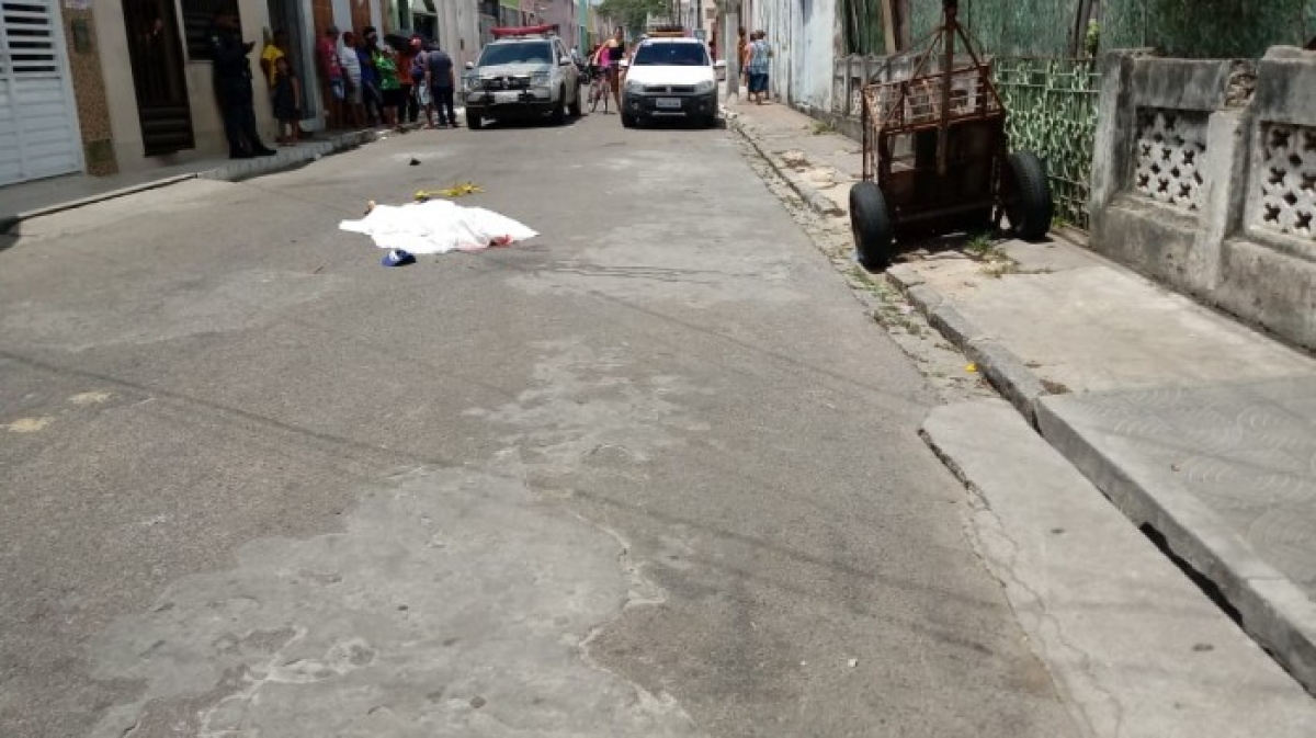 Em menos de 24hs, Itabaiana registra segundo homicídio do ano. Duas pessoas também foram atingidas pelos tiros (Foto: Portal 93 Notícias/ Via Portal Itnet)