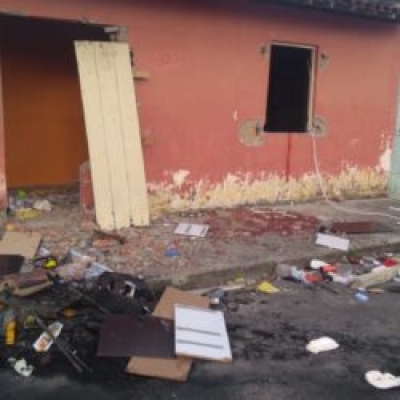 Taxista é assassinado por estacionar carro em frente a casa do vizinho (Foto: Via FaxAju)