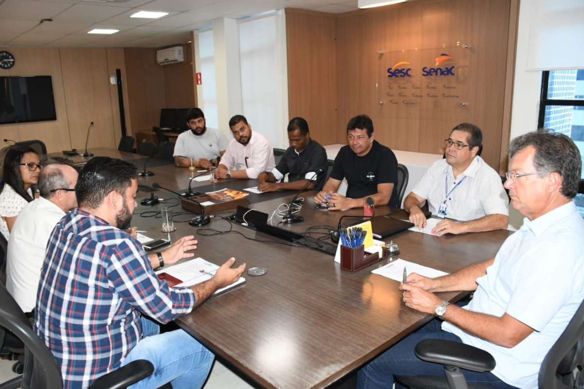 Fecomércio ouve demandas de empresários da Praia do Saco (Foto: Fecomércio/SE)