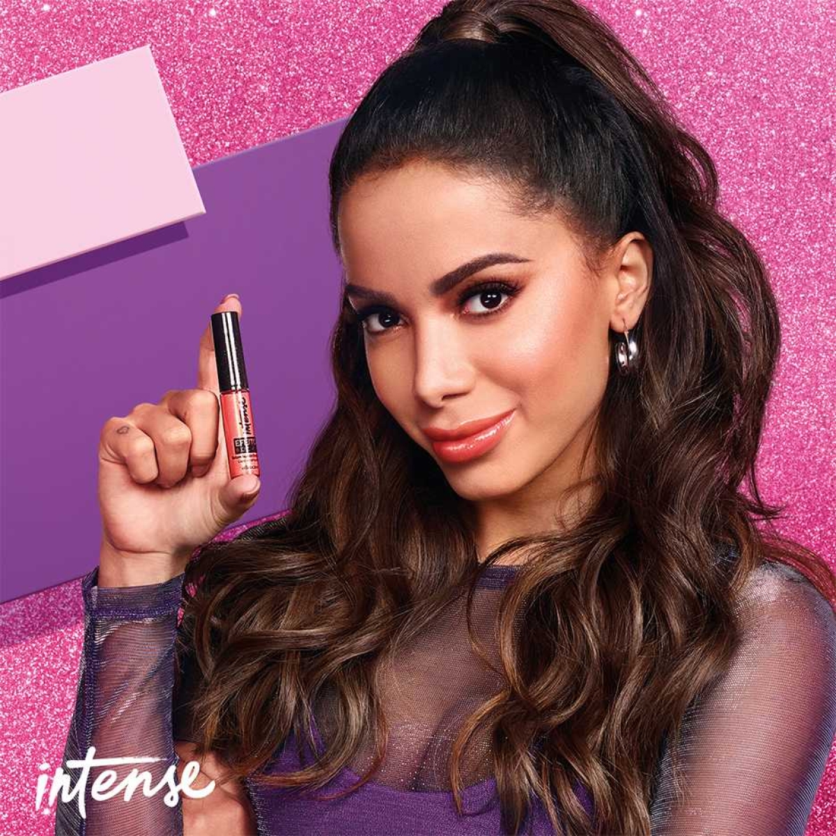 Anitta apresenta linha Intense Efeito Bocão do Boticário para arrasar no make de Carnaval (Imagem: Divulgação/ O Boticário)