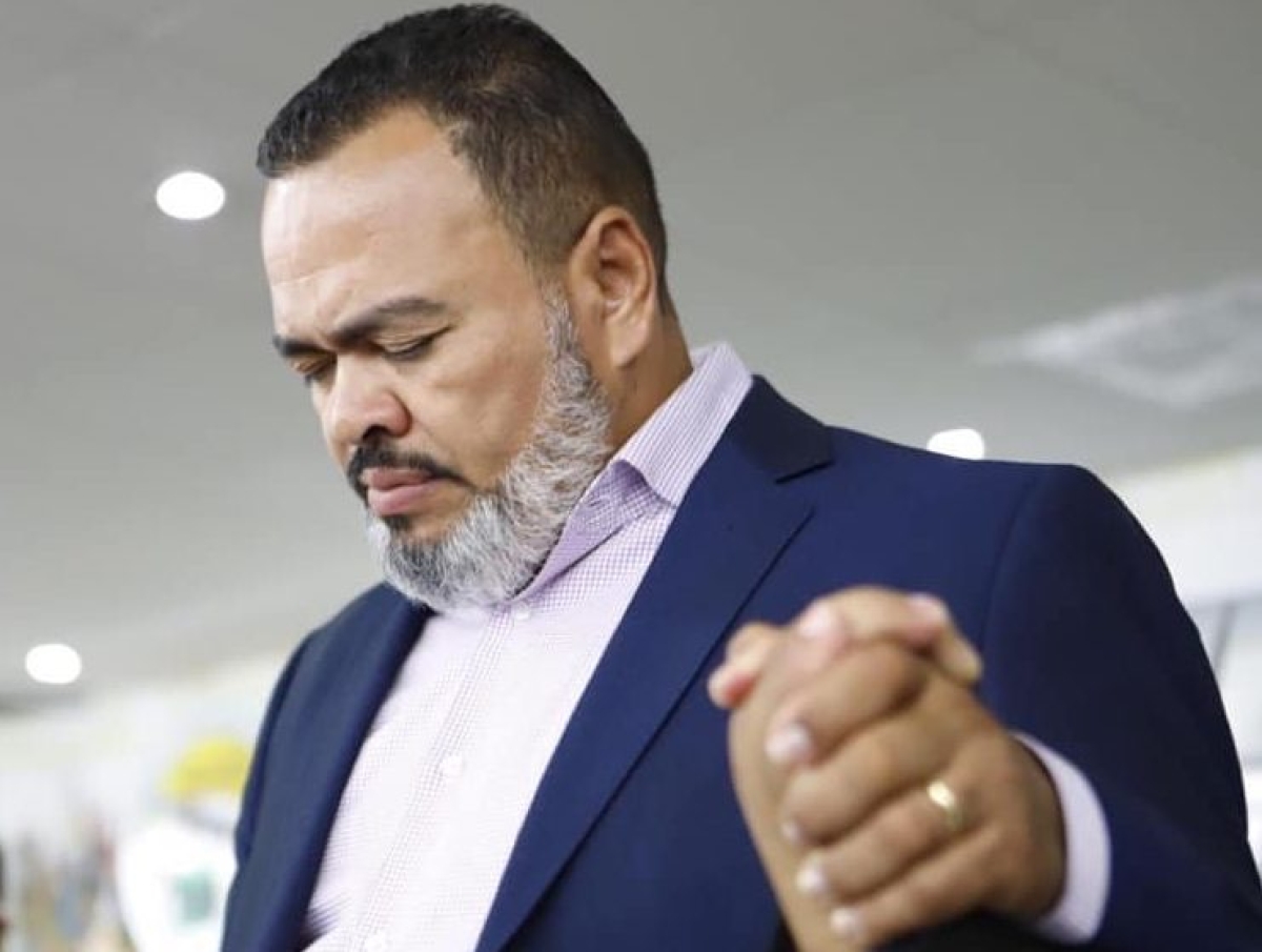 Valdevan Noventa está sendo monitorado por meio de tornozeleira eletrônica (Foto: Facebook)