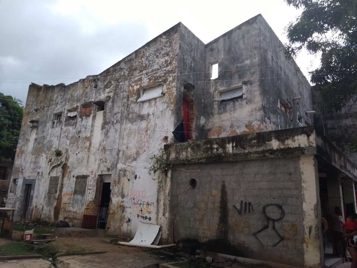 Prefeitura notifica dono para realizar a demolição em 72 horas (Foto: Assessoria Defesa Civil de Aracaju)