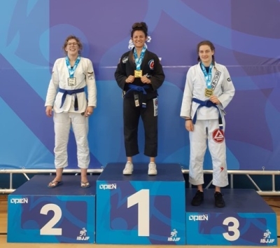 Atleta gloriense ganha medalha de ouro em Campeonato Internacional de Jiu-Jitsu em Londres (Foto: Arquivo pessoal/ Via Pingou Notícias)