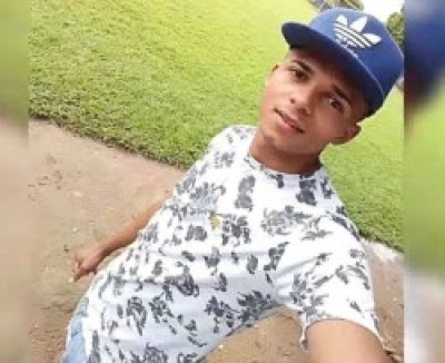 Jovem morre após ser golpeado com arma branca em São Domingos (Foto: Lagarto Como Eu Vejo)