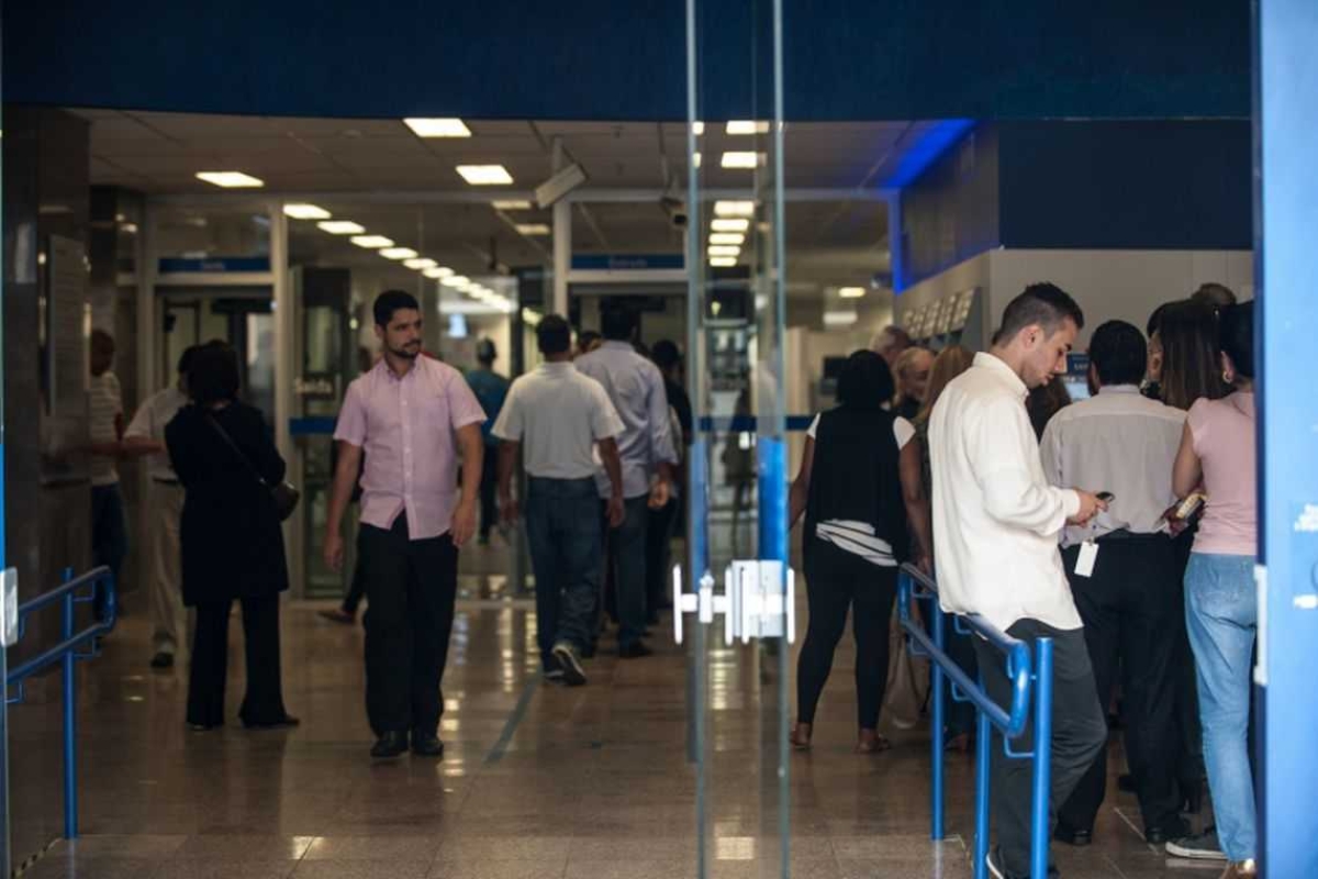 Bancos fazem mutirões para renegociar dívidas (Foto: Arquivo Agência Brasil)