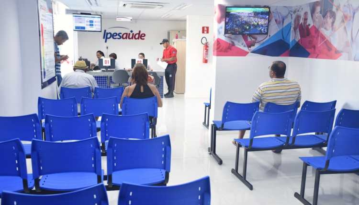 Ipesaúde só está atendendo servidor da PMA com carteira dentro do prazo de validade e negocia novo convênio com a PMA (Foto: Ipesaúde)