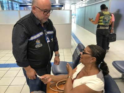 Prefeitura de Aracaju fiscaliza 19 agências bancárias (Foto: Thainara Vieira/ PMA)