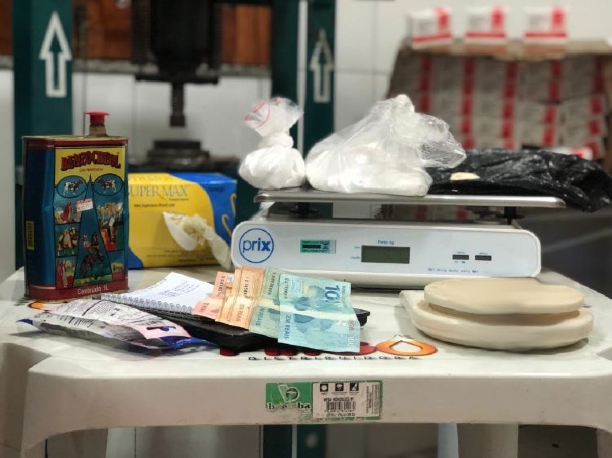Core prende casal suspeito de refinar cocaína e movimentar mais de R$ 3 milhões (Foto: SSP/SE)