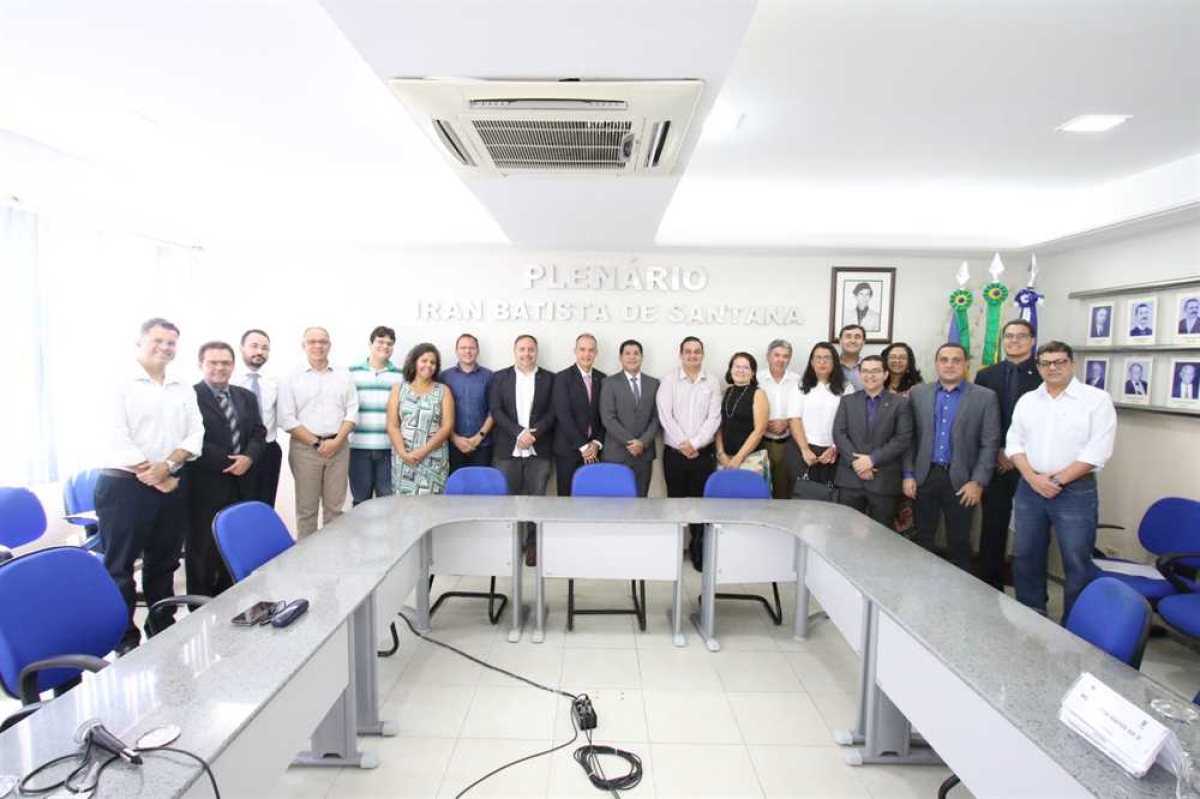Novo Colégio de Vogais, quadriênio 2019-2023, toma posse na Jucese (Foto: Jucese/SE)