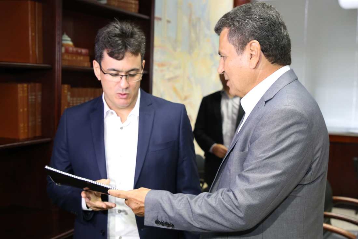 Secretário de Administração do Estado, George Trindade, e presidente do TCE/SE, conselheiro Ulices Andrade (Foto: TCE/SE)