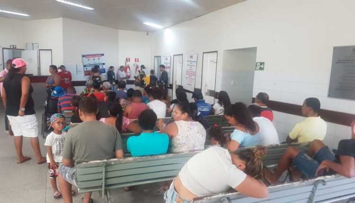 Hospital superlotado por falta de médicos (Foto: Enviada por internauta/ Via Portal Infonet)