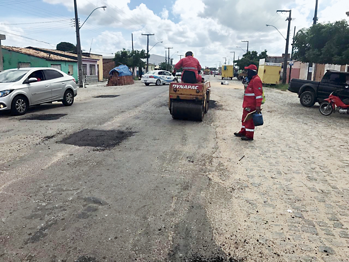 Operação Tapa-Buraco contempla quatro rodovias estaduais esta semana (Foto: Sedurbs/SE)