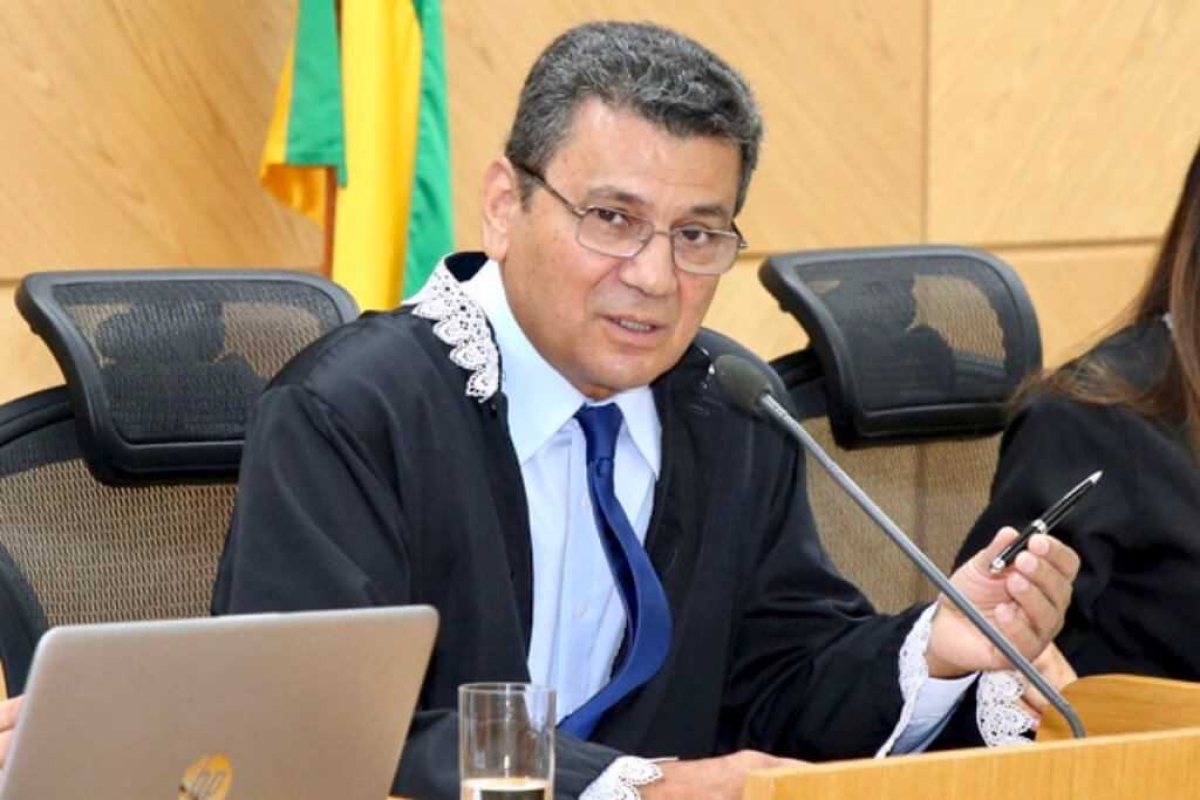 Ulices Andrade prepara-se para ser candidato a governador (Foto: TCE/SE)
