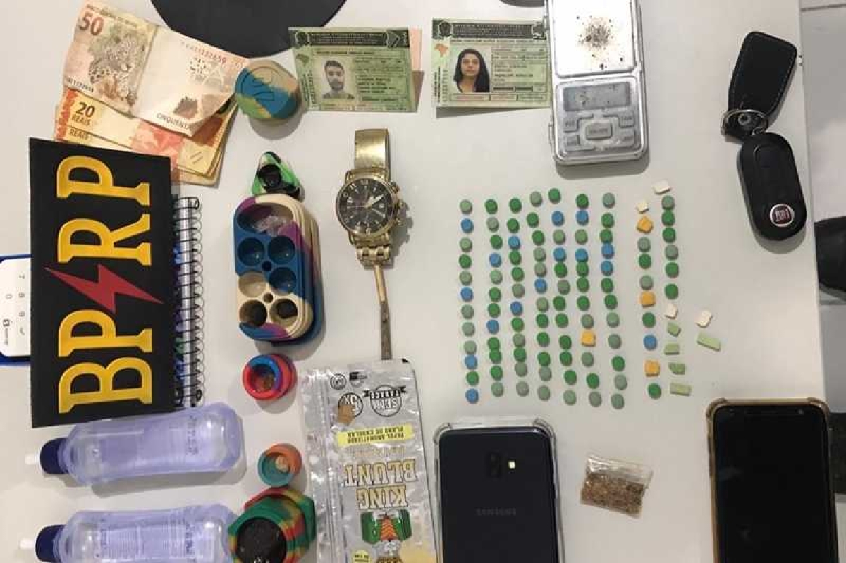 Polícia Militar prende homem com 108 comprimidos de ecstasy (Foto: SSP/SE)