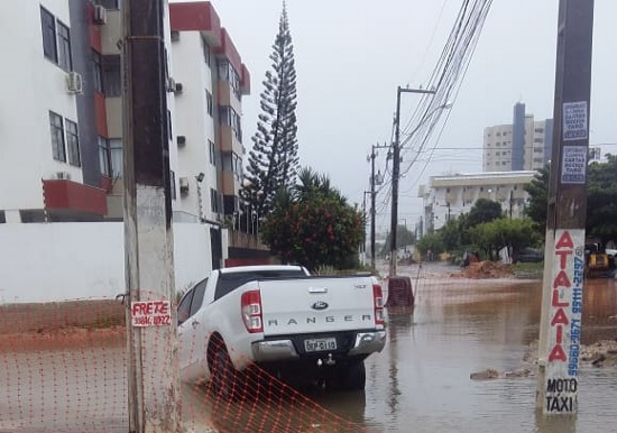 Segundo informações da Emurb, a obra localizada na via está devidamente sinalizada (Foto: Emurb)