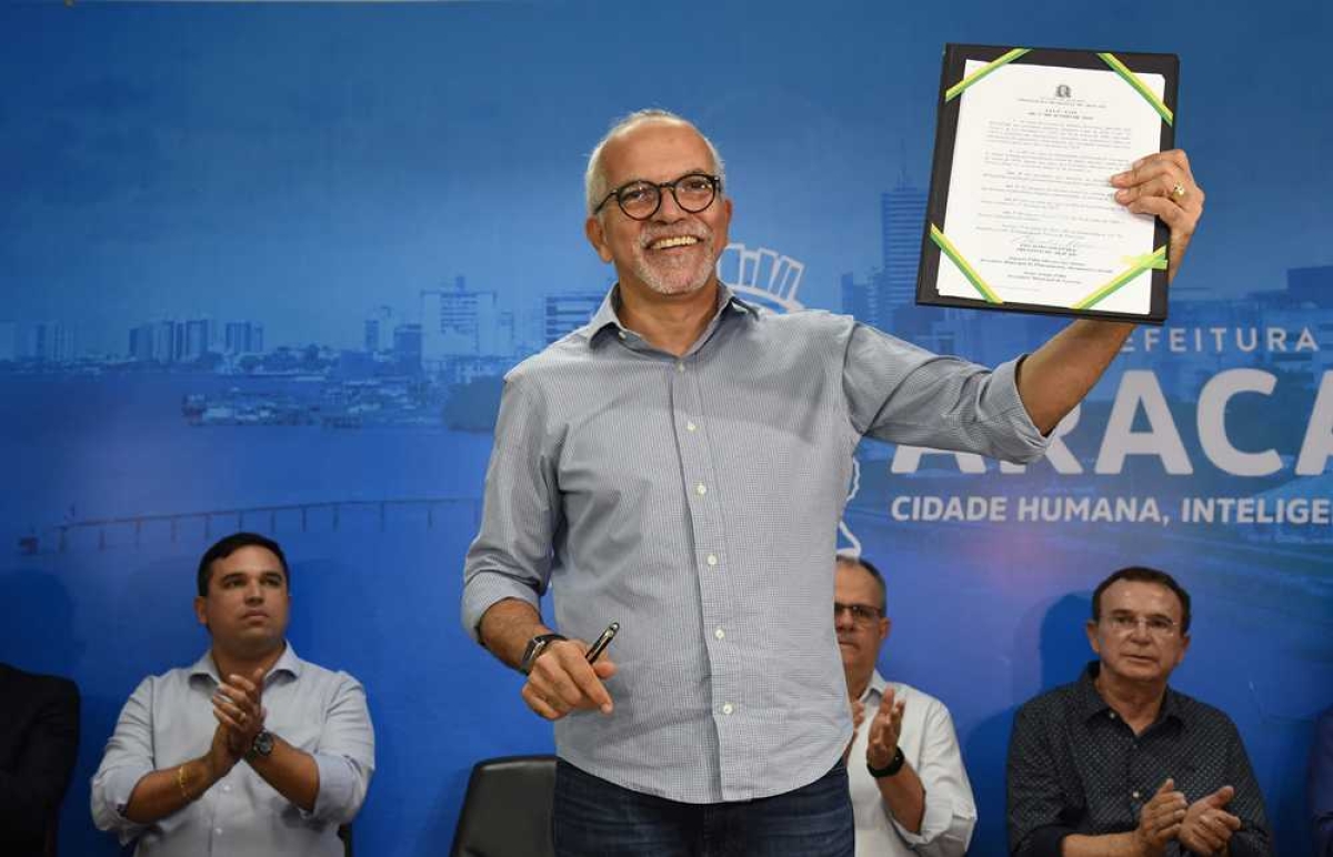 Prefeito de Aracaju sanciona lei que renova e amplia convênio com o Ipesaúde: vitória do servidor (Foto: PMA)