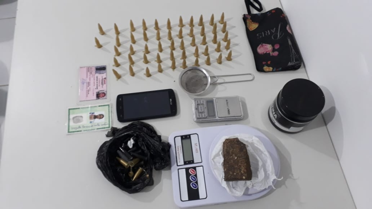 Polícia Civil apreende 52 pinos de cocaína (Foto: SSP/SE)