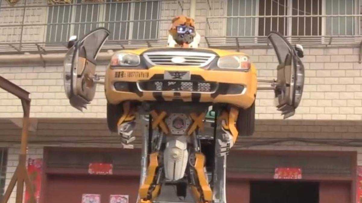 Designer de brinquedos cria seu próprio Transformer; veja o vídeo (Imagem: Reprodução)