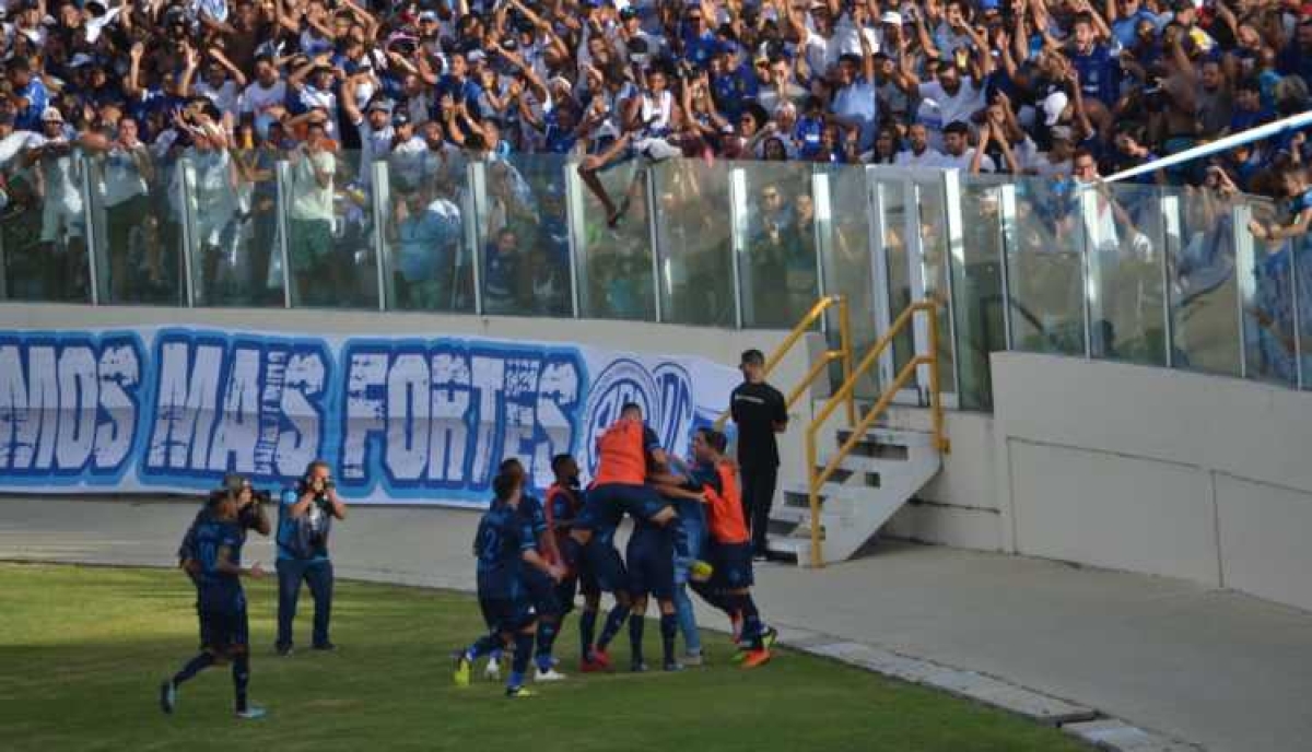 Marcelinho abre o placar: 1 a 0 (Foto: Igor Matheus/ Portal Infonet)