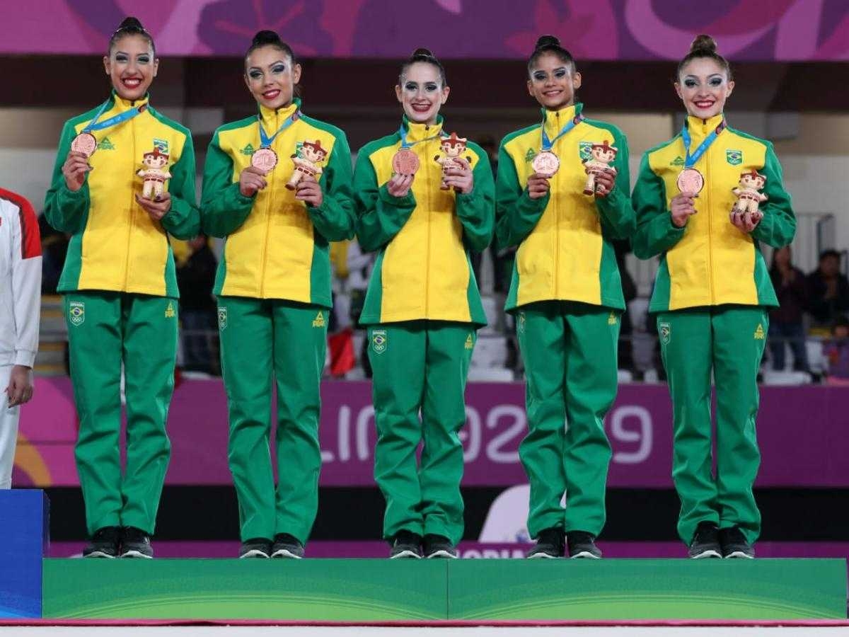 Jovem equipe do Conjunto brasileiro de GR conquista mais uma medalha em Lima 2019, agora na prova de cinco bolas (Foto: Ricardo Bufolin/ CBG)