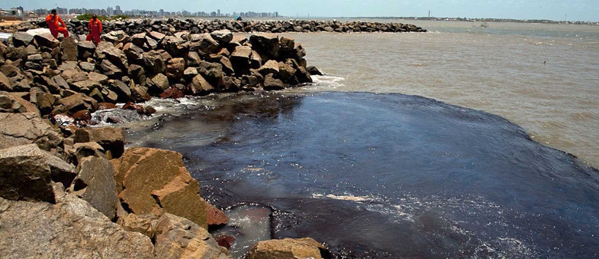 Praia da Coroa do Meio é interditada para banhistas (Foto: Marcos Rodrigues/ Governo de Sergipe)