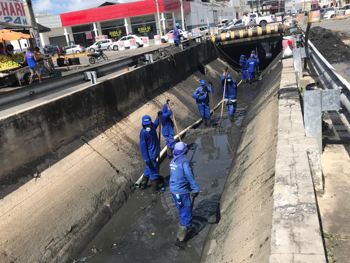 Prefeitura age preventivamente para evitar transtornos à população (Foto: Ascom Emsurb/ Prefeitura de Aracaju)