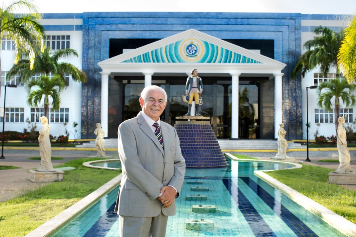 Jouberto Uchôa (Foto: Assessoria de Imprensa Unit)