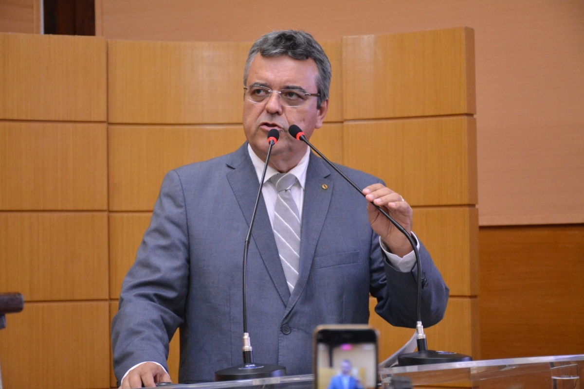Proposta por Luciano Pimentel, Moção de Apelo para que corretores de imóveis possam emitir guia do ITBI é aprovada na Alese (Foto: Assessoria Parlamentar Luciano Pimentel)