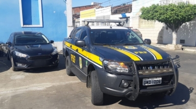 BRs 101 e 235: PRF recupera dois veículos furtados (Foto: PRF/SE)