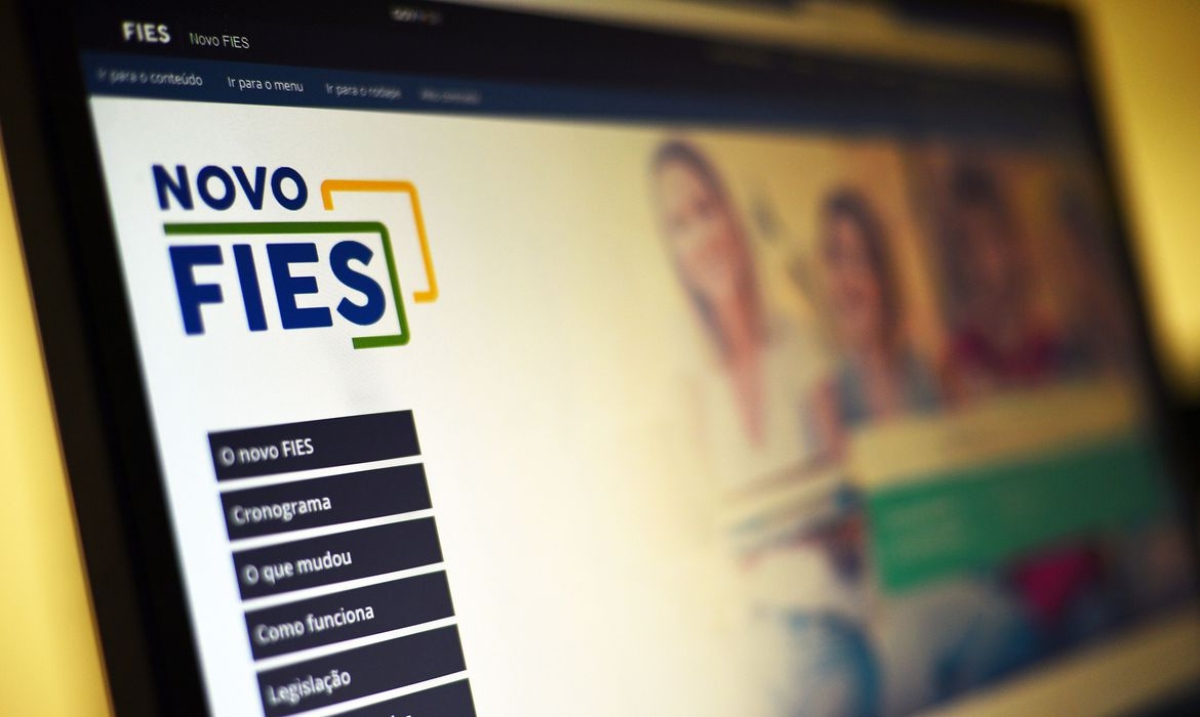 Fies: inscrição para não matriculado pode ser feita até terça-feira, 3/11 (Foto: Marcello Casal Jr./ Agência Brasil)