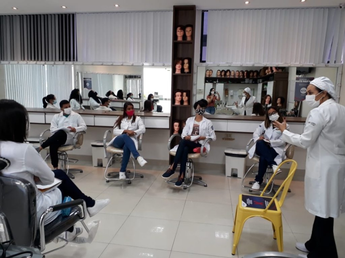 Acadêmicos dão início ao semestre letivo na Unit (Foto: Assessoria de Imprensa Unit)