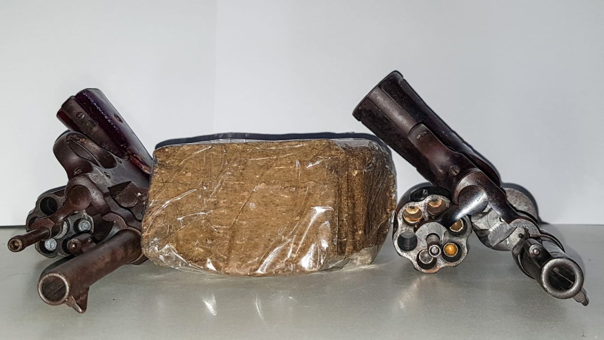 PC e PM localizam envolvidos no tráfico de drogas, associação criminosa e porte ilegal de arma em Capela (Foto: SSP/SE)