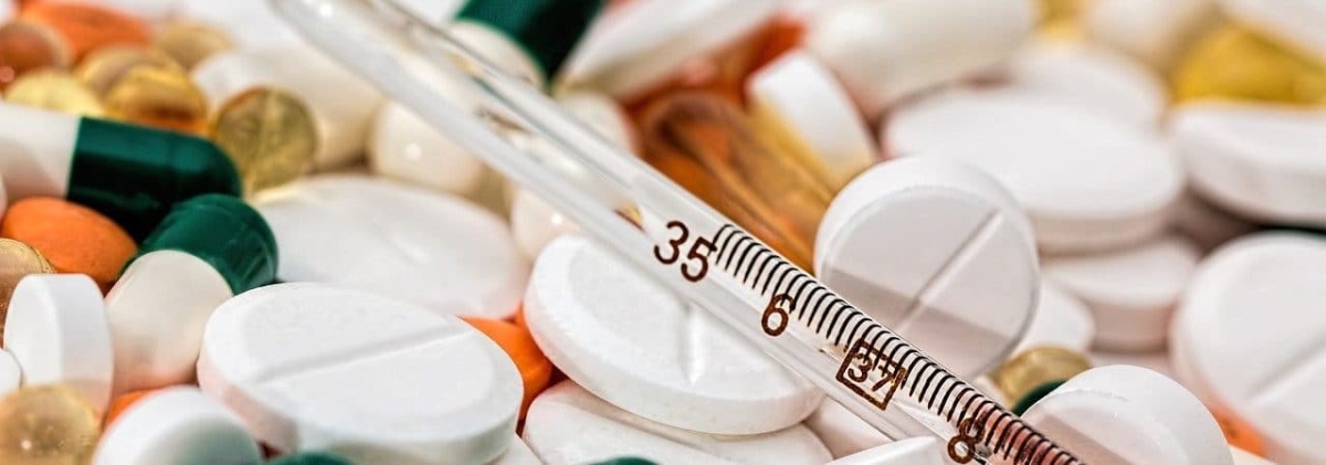 Pílula que bloqueia vírus da Covid-19 pode ser lançada ainda este ano pela Pfizer (Foto: Olhar Digital)