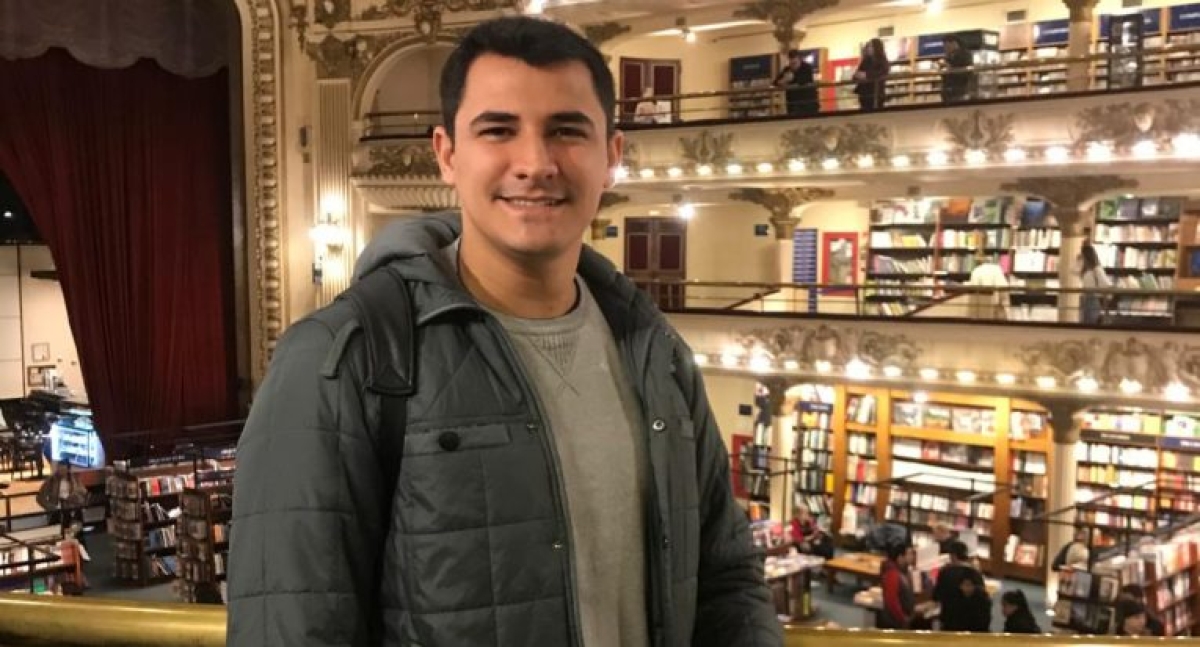 Jornalista Leonardo Fraga, egresso da Universidade Tiradentes (Foto: Assessoria de Imprensa Unit)