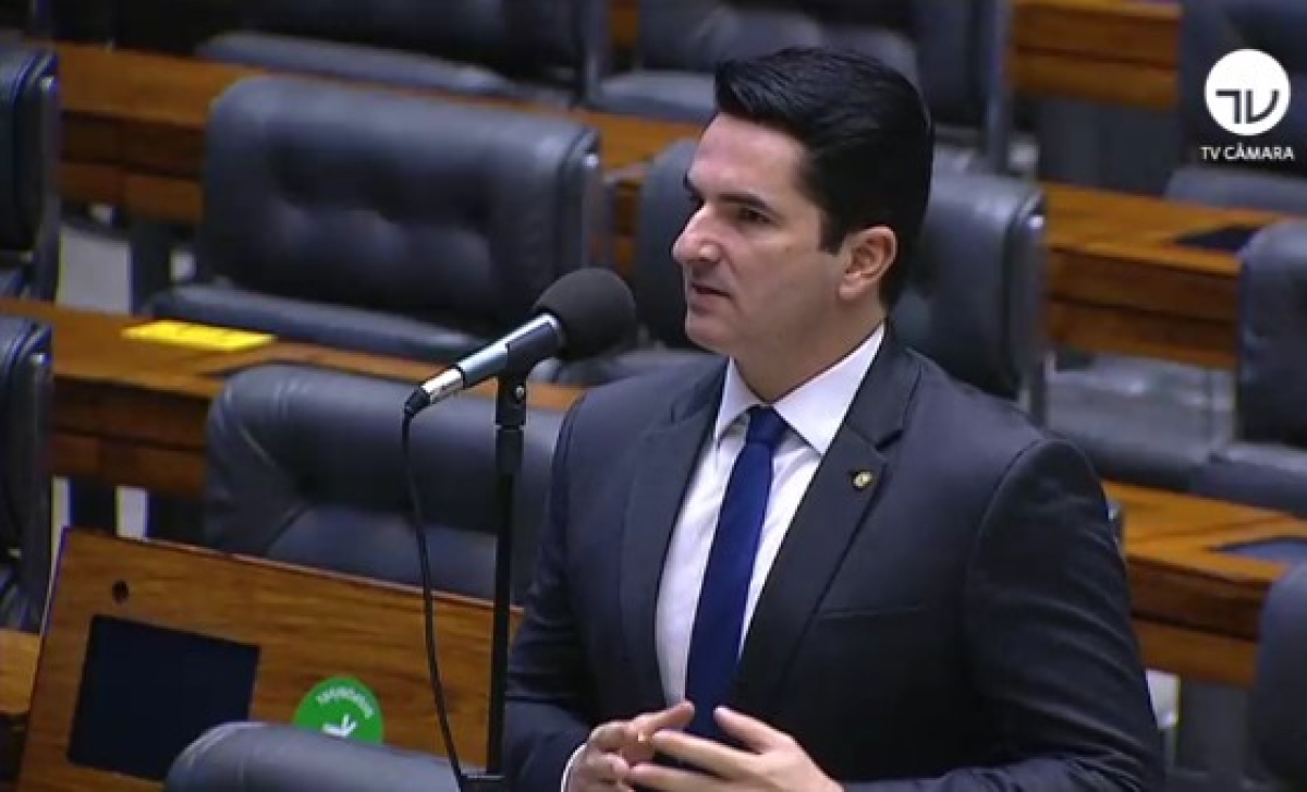 Deputado Gustinho Ribeiro solicita retorno das vaquejadas em Sergipe (Imagem: Reprodução/ TV Câmara)