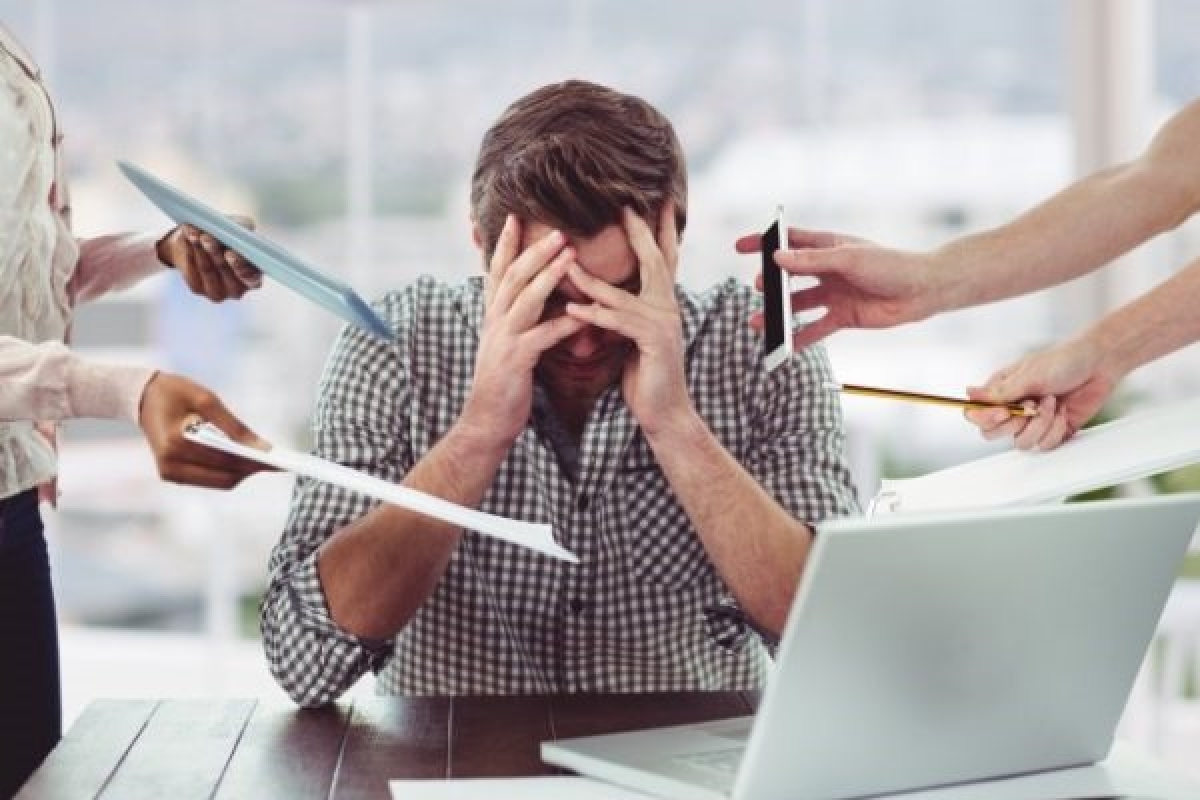 Esgotamento profissional: síndrome de burnout causa sintomas físicos e psicológicos (Foto: Divulgação)