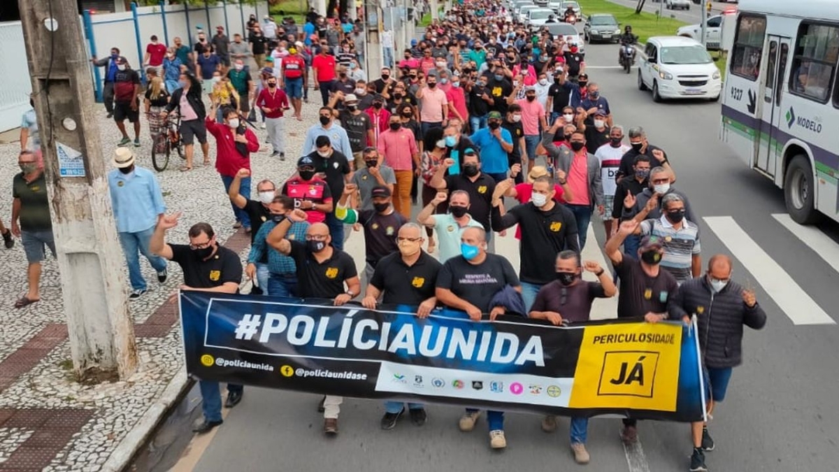 Policiais sergipanos decretam estado de alerta (Foto: Adepol/SE)