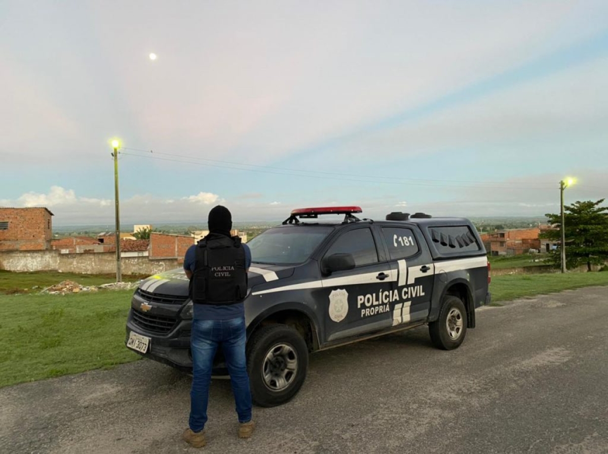 PC de Propriá prende mulher apontada como chefe de grupo criminoso que atuava no Baixo São Francisco (Foto: SSP/SE)