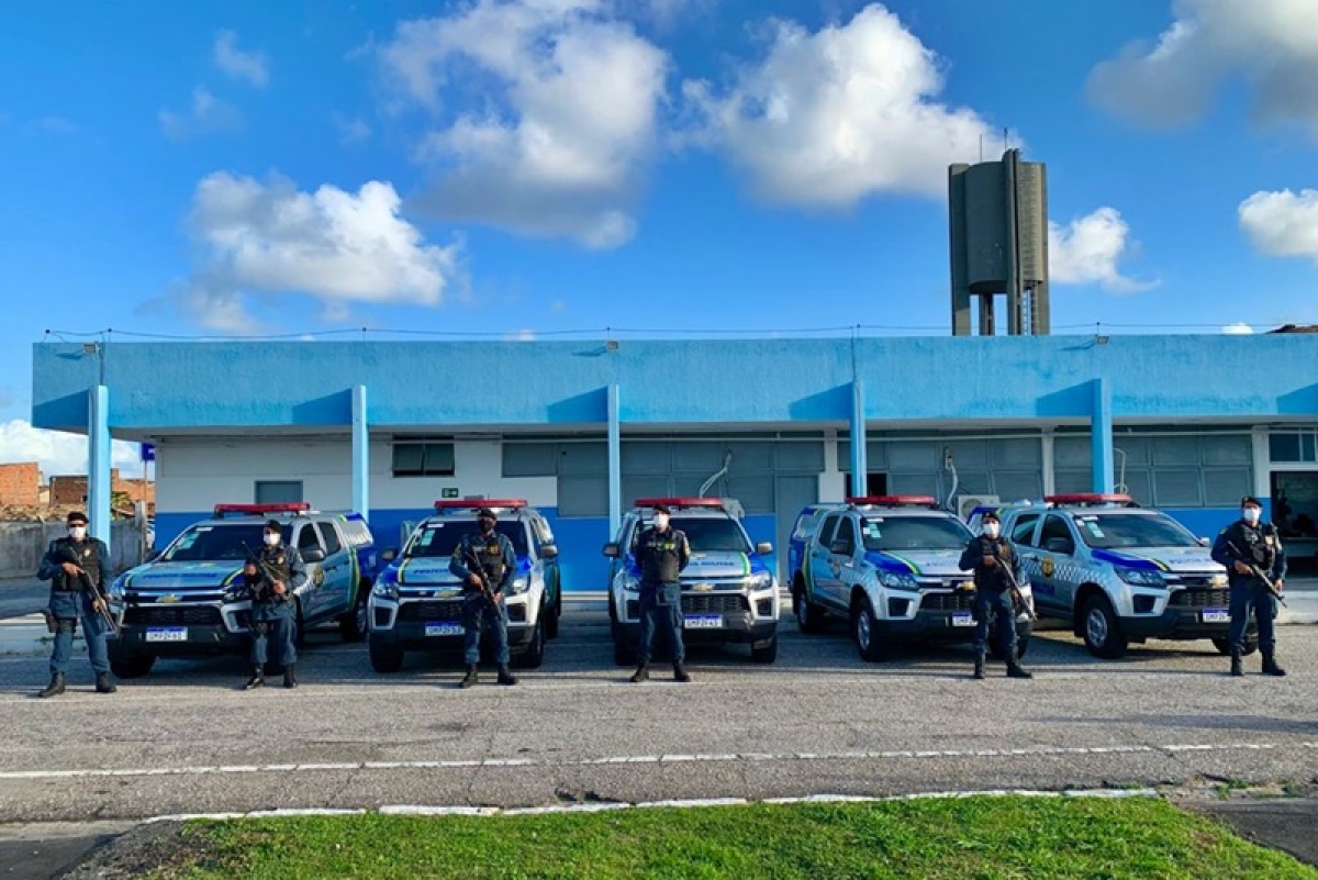 Comando da Polícia Militar entrega sete novas viaturas para reforçar o patrulhamento da Grande Aracaju (Foto: PM/SE)