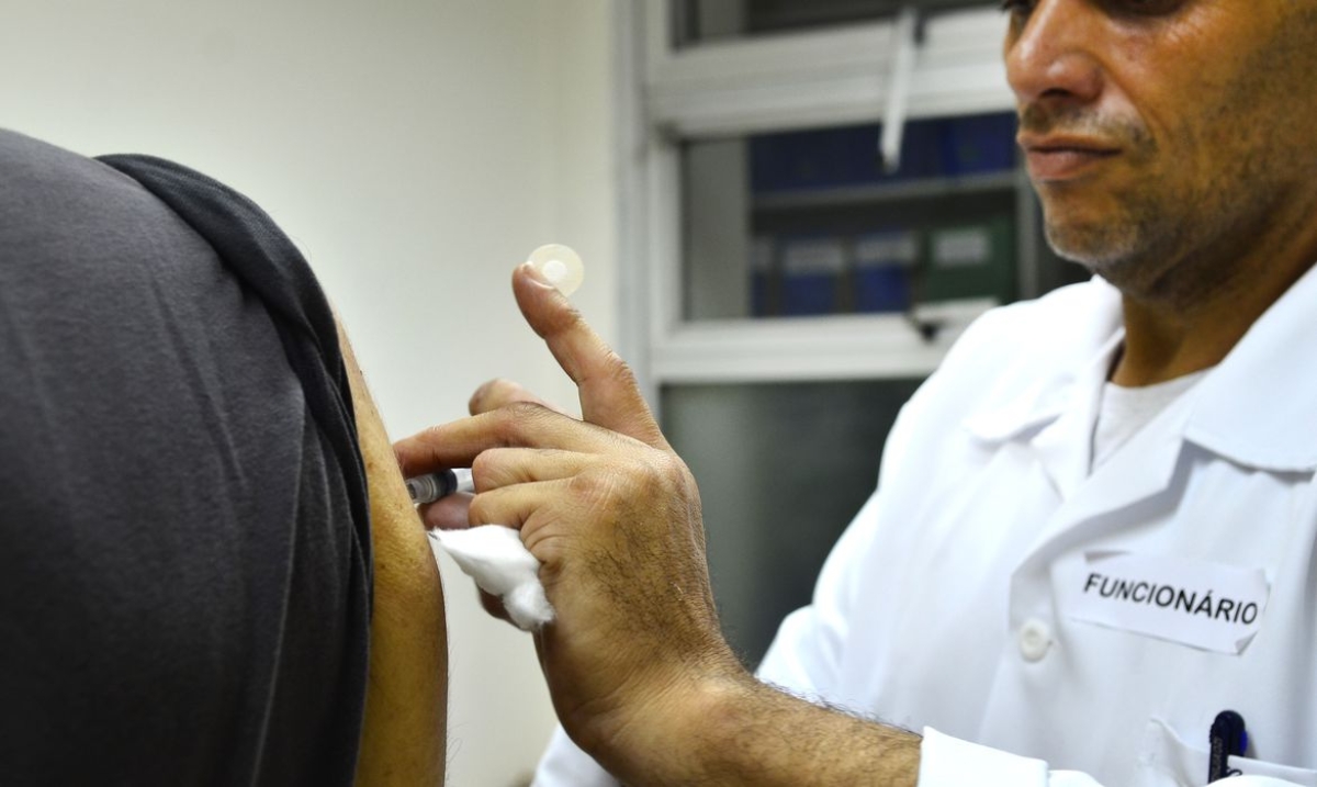 Covid-19: Rio começa a aplicar terceira dose em idosos em setembro (Foto: Rovena Rosa/ Agência Brasil)