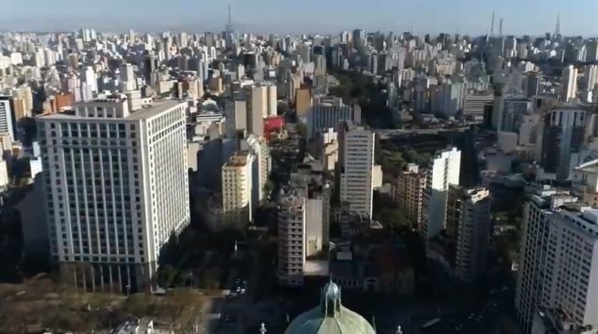 Vídeo mostra o que fazer em São Paulo em um dia  (Imagem: Reprodução de vídeo/ YouTube/ Passos Pelo Mundo)