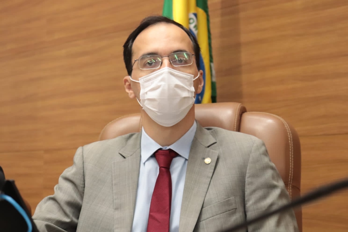 Georgeo Passos homenageia TV Sergipe com maior honraria da Assembleia Legislativa (Foto: Jadilson Simões)
