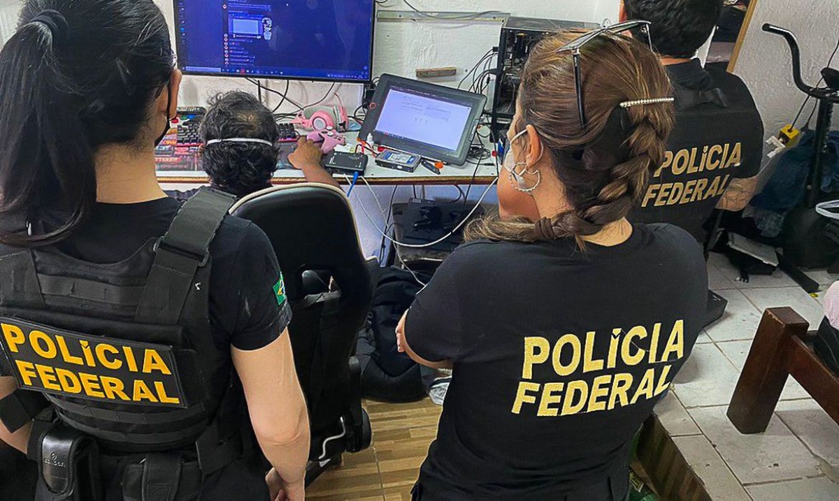 PF combate distribuição de material de pornografia infantil no país (Foto: Policía Federal)