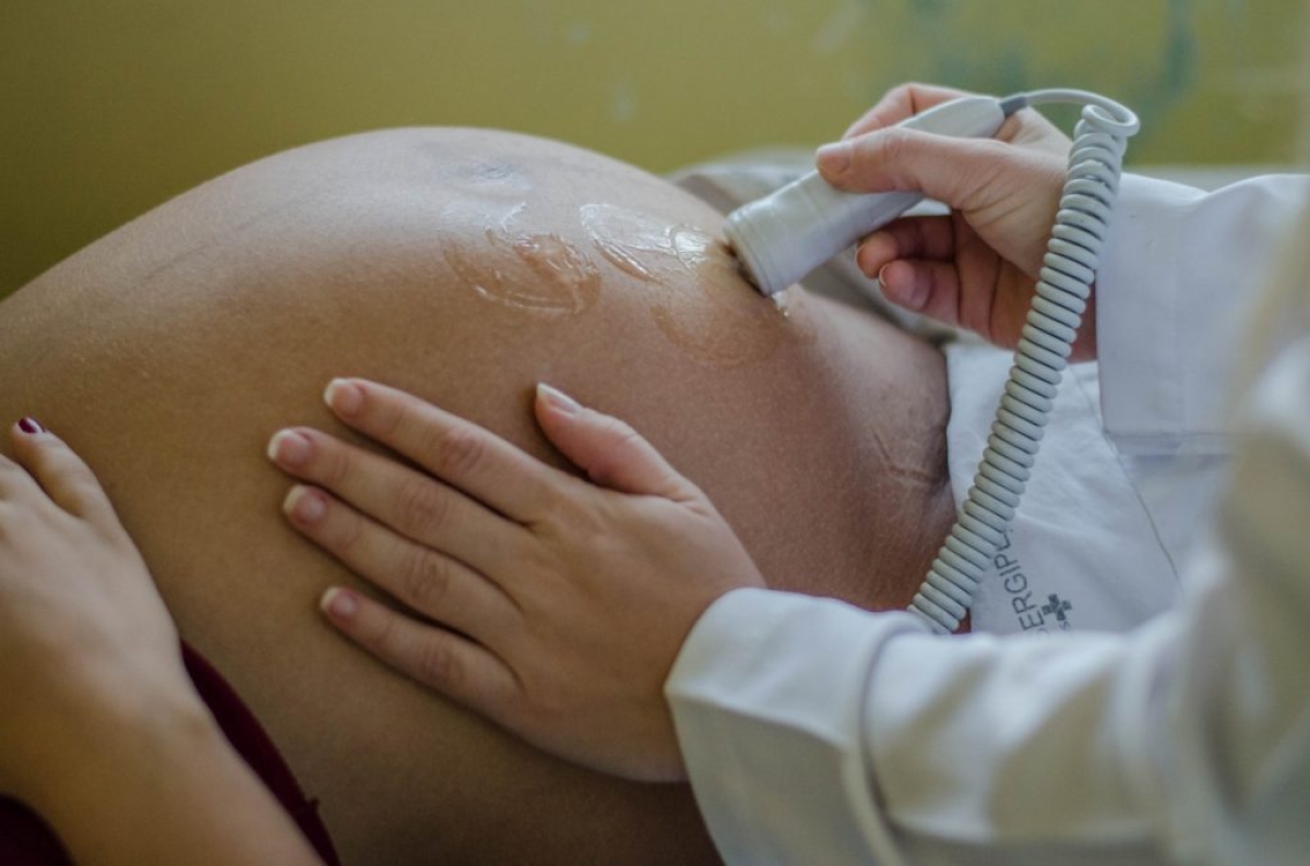 Gestantes e puérperas vacinadas com a Jansen podem tomar a dose de reforço da Pfizer (Foto: SES/SE)