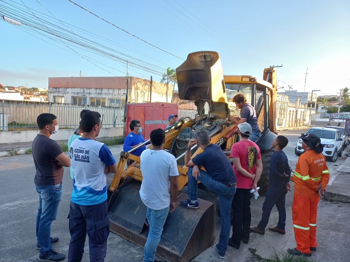 Cedro é primeiro município a oferecer o curso de Operador de Retroescavadeira pelo Senar (Foto: Ascom Cedro)