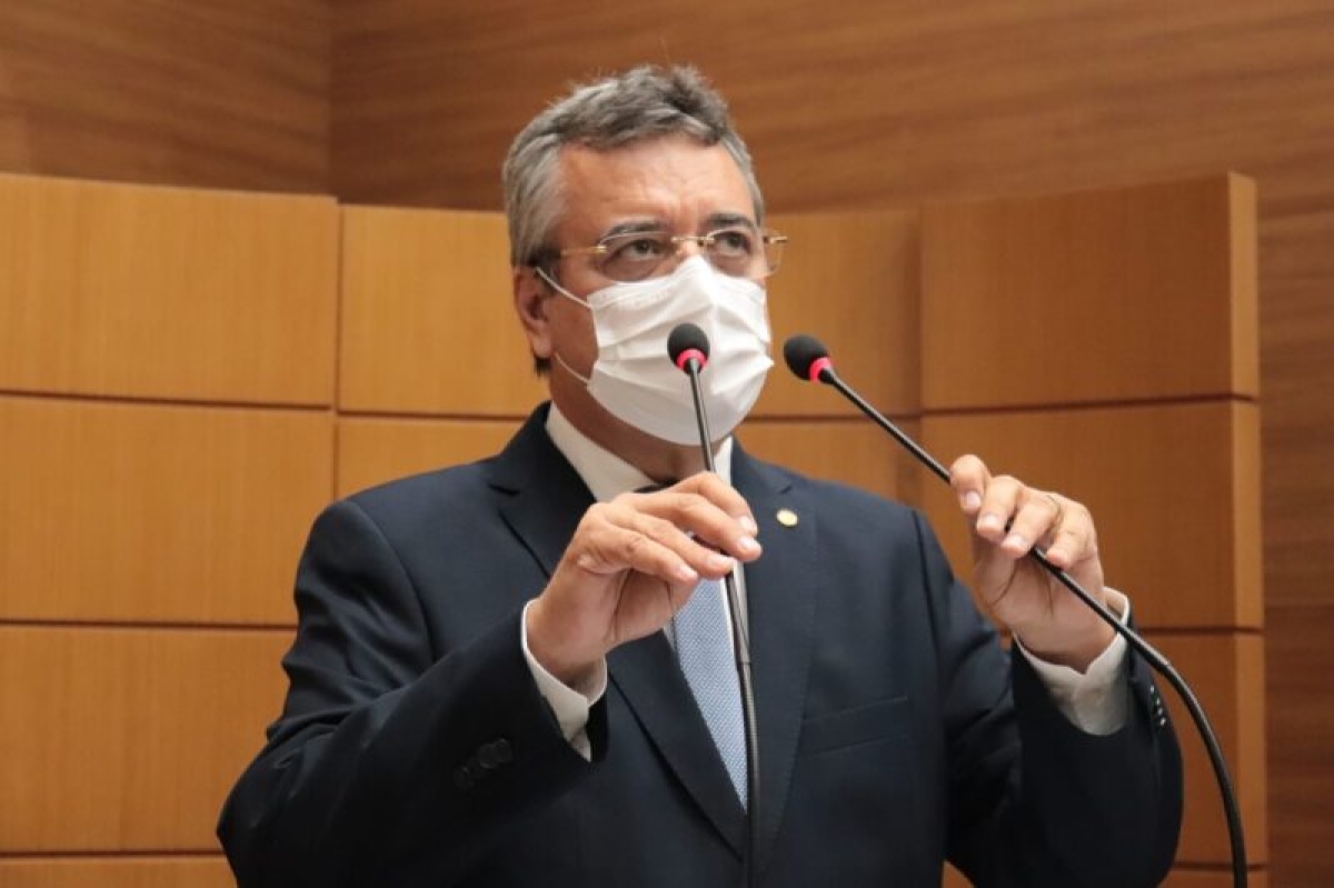 Luciano Pimentel pede esclarecimento sobre exploração do petróleo em águas profundas (Foto: Jadilson Simões/ Alese)